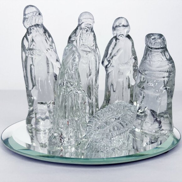Vintage 6 Piece Glass Nativity Scene w/ Mirror Base 4" Tall - Picture 1 of 15